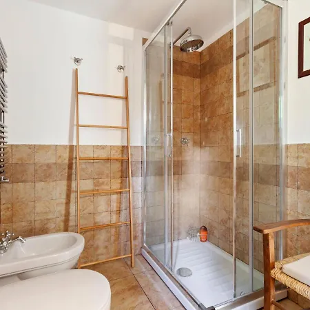 Rustic In With Sauna & Pool بيت للعطل *